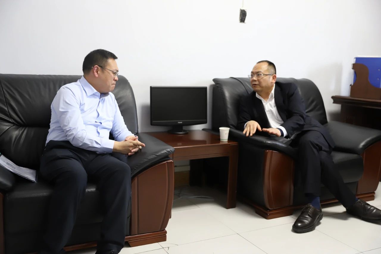 b776d5638eed3ab1cf85751e4112f47f.jpg b776d5638eed3ab1cf85751e4112f47f.jpg